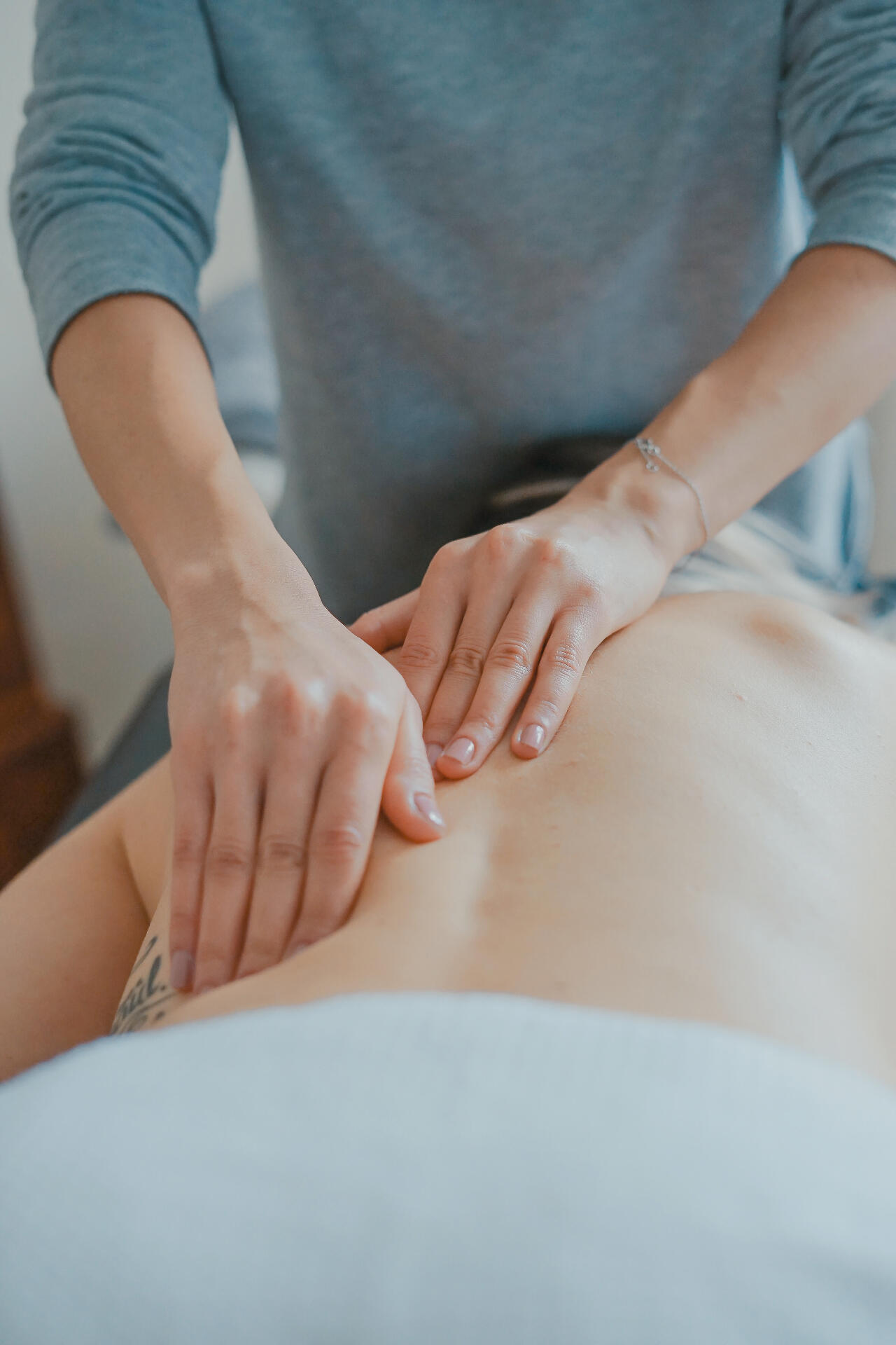 Osteopatía en Elche por la osteópata María Pastor